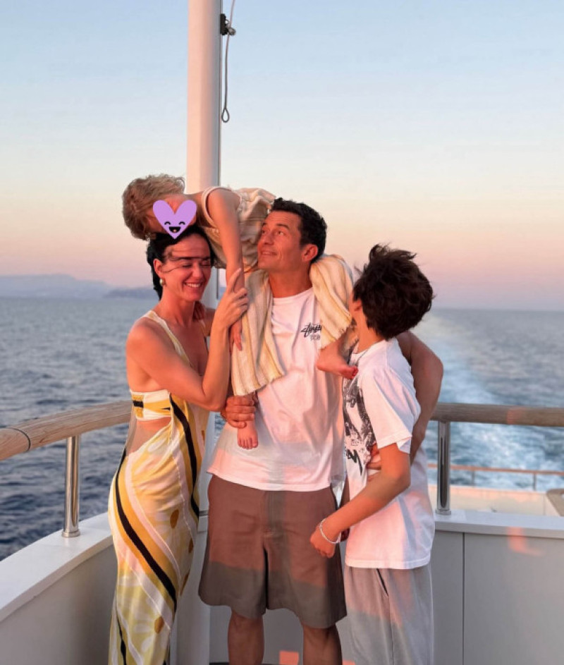 Orlando Bloom with Katy Perry, their daughter Daisy and his son Flynn.