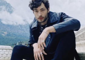 Toto Dumitrescu a fost reținut de polițiști. Fiul lui Ilie Dumitrescu a provocat un accident rutier, iar apoi a fugit de la fața locului