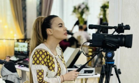 O solistă de muzică populară și soțul ei, acuzați că au furat dintr-un magazin. "Fiul meu m-a sunat plângând să mă întrebe dacă sunt la închisoare"