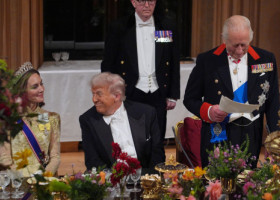 Reacția lui Kate Middleton când Donald Trump o numește „radiantă și sănătoasă” la banchet. Prințesa a fost așezată lângă președintele SUA