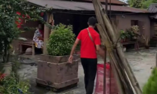 Momentul când un nepalez s-a întors pentru prima dată acasă să își vadă familia. Muncește de 4 ani în România