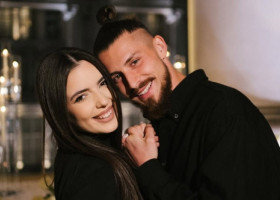 Radu Drăgușin și-a cerut iubita în căsătorie, într-un cadru spectaculos. Cine e partenera fundașului naționalei