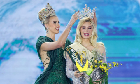 Cine e Natalie Puskinova, Miss Earth 2025. Are doar 21 de ani și preocupări lăudabile