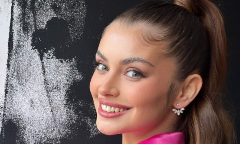 VIRAL O concurentă la Miss a uimit cu un moment neașteptat de death metal. Aranjată ca o păpușă, a avut o prestație intensă