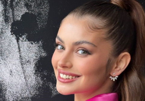 VIRAL O concurentă la Miss a uimit cu un moment neașteptat de death metal. Aranjată ca o păpușă, a avut o prestație intensă