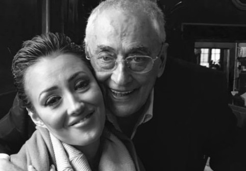 Suferință în fiecare cuvânt. Nidia Moculescu, mesaj sfâșietor după moartea tatălui ei: "Sunt o fiică ruptă din trupul lumii. Cum să trăiesc fără tine?"