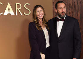 Adam Sandler, fericit alături de soția lui, după 22 de ani de mariaj și două fiice împreună: "Ne place să vorbim, să râdem, să ne distrăm"