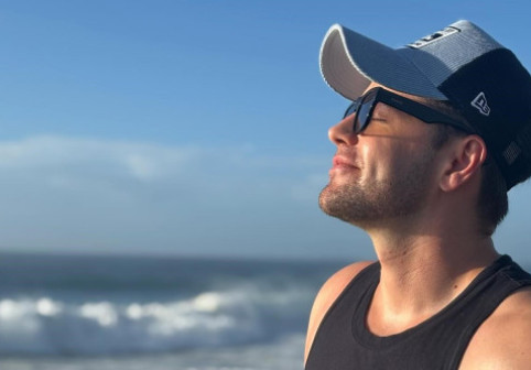 Un actor de 34 de ani a pierdut jumătate de plămân din cauza unui cancer rar: "Un iad! Nu beau, nu fumez, cum de mi s-a întâmplat asta?"