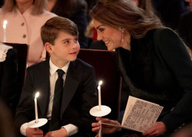Magie la Westminster. Copiii lui Kate și William, trei mici staruri regale, apariție adorabilă și asortată la concertul de Crăciun