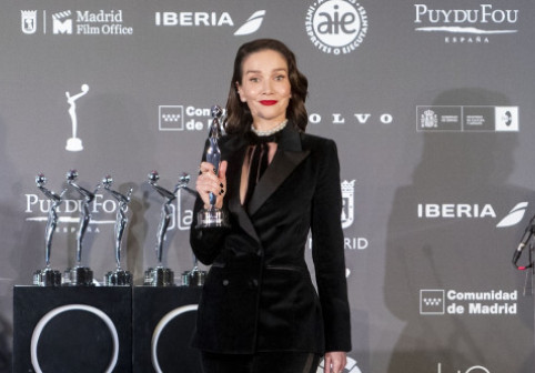 Natalia Oreiro, trup de zeiță la 48 de ani, într-o rochie cu șliț adânc și spatele gol. Fanii, impresionați: „Cea mai frumoasă!”