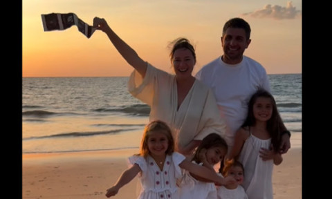 Laura Cosoi e însărcinată. În câteva luni va deveni mamă pentru a cincea oară: "Îmi sărbătoresc ziua de naștere celebrând viața"