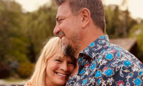 Horia Brenciu, topit după soția lui. A sărbătorit-o cu emoție și entuziasm: "Ea e Alice și cu ea mă simt ca în Țară Minunilor"