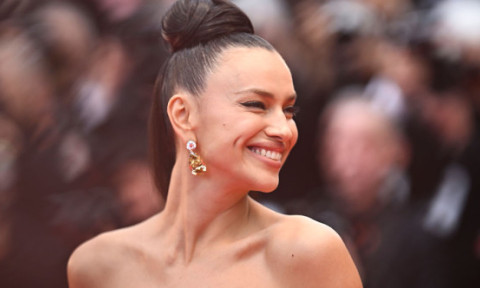 Irina Shayk, criticată dur de fani după un pictorial provocator: „De ce ai acceptat asta?” Cum s-a lăsat fotografiată