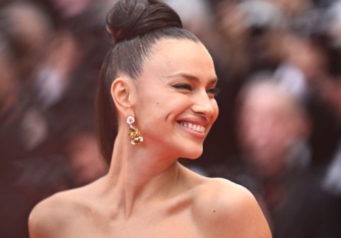 Irina Shayk, criticată dur de fani după un pictorial provocator: „De ce ai acceptat asta?” Cum s-a lăsat fotografiată