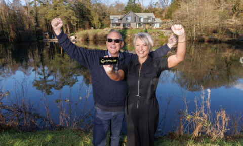 Nu și-a ascultat soțul și a pus mâna pe o casă de milioane: "El îmi spunea constant să renunț, dar acum suntem multimilionari"