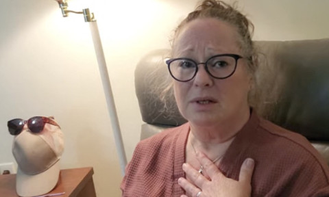 Ce a pățit o femeie după ce a trecut printr-un AVC: "Acum sunt tratată ca o imigrantă. Situația îmi frânge inima"