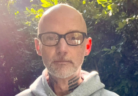 Moby, amintiri din trecutul îmbibat în alcool și droguri: "Credeam că sunt fermecător, amuzant, profund. În realitate, eram doar un idiot beat"