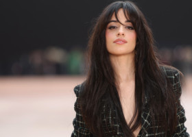 Camila Cabello a împlinit 29 de ani și a sărbătorit împreună cu iubitul miliardar. Tort cu trandafiri și mii de mesaje de la fani