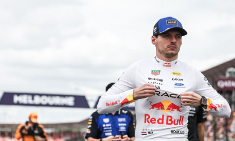 „E ca și cum aș juca Mario Kart". Verstappen, furios după abandonul din China