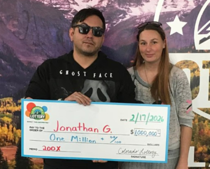 barbat din colorado care a castigat 1 milion de dolari la loto (1)