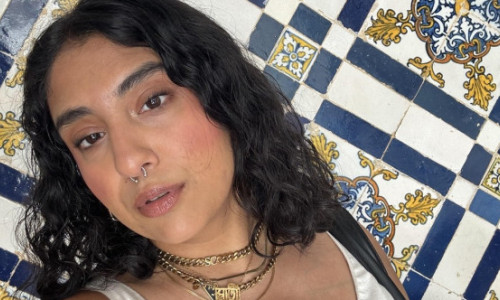 „Simt că viața îmi scapă printre degete!” Drama unei tinere diagnosticată cu o boală gravă după nopți pierdute cu prietenii