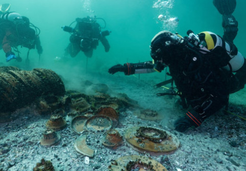 Comoara din adâncuri. Colecție de obiecte valoroase, vechi de două milenii, descoperită pe fundul unui lac elvețian