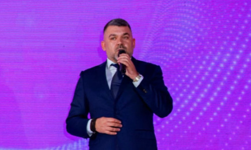 Șeful ITM București, Costel Grojdea, vine la serviciu cu un Lamborghini de 300.000 de euro. Mașina nu apare în declarația de avere