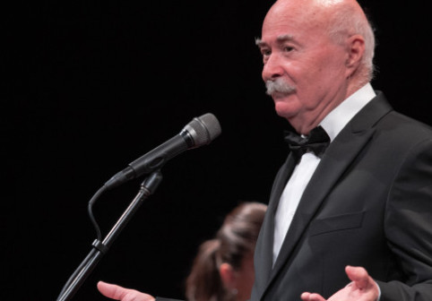 Tudor Gheorghe, în spital după ce a leșinat în baia unui hotel din Iași. Celebrul artist ar fi consumat alcool, iar apoi a căzut și s-a lovit la cap