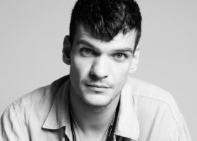 Tudor Chirilă, reacție dură după anunțul moțiunii de cenzură: „AUR egal PSD. Lupta antisistem nu a existat niciodată”