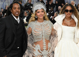 Imagini fabuloase de la Met Gala 2026! Aparițiile istorice bifate de Beyoncé și Rihanna pe covorul roșu