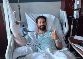 "Mi-am privit brațul și atârna pur și simplu". Un turist a fost atacat de un urs grizzly și târât prin pădure