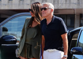 Apariție spectaculoasă la Veneția. George Clooney și soția sa, Amal, au atras toate privirile la sosirea în oraș