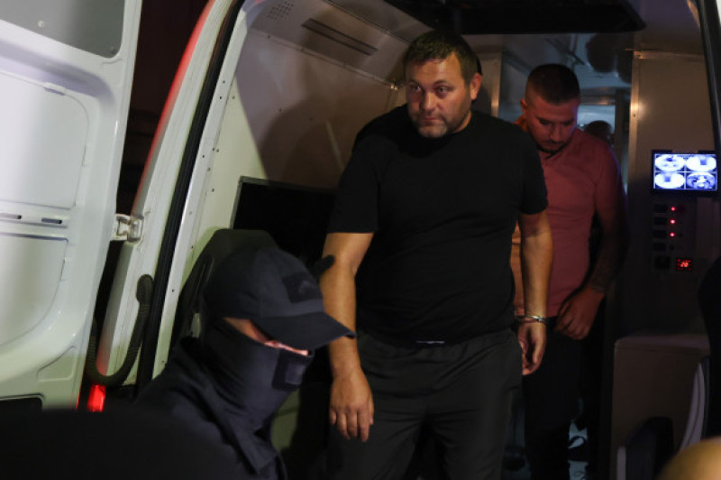 persoane reţinute după ce au provocat violenţe la protestul fermierilor din Piaţa Victoriei (1)