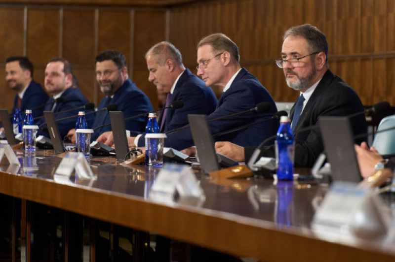 Romanian PM Luca Niculescu First Government Geeting, Bucharest, Romania - 20 Oct 2026