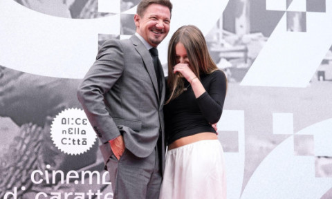 Jeremy Renner, cel mai mândru tată alături de fiica lui la Roma. Gestul plin de duioșie făcut de actorul din „Hawkeye”