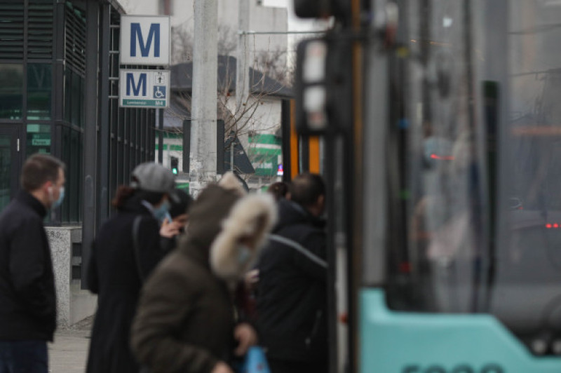 METROU_GREVA_10_INQUAM_Octav_Ganea