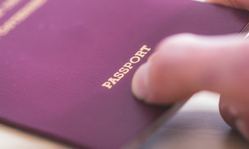 Prima țară din lume care va renunța complet la pașaport din 2024