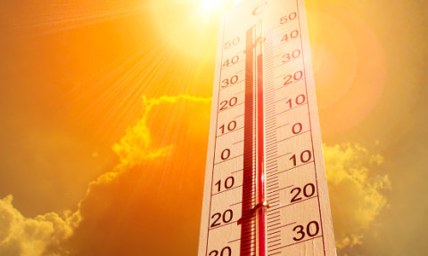 Se face tot mai cald. Când revine canicula. Avertizarea meteorologilor pentru Capitală și șase județe