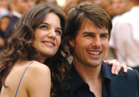 Părinții ei sunt multimilionari, dar ea a ales simplitatea. Fiica lui Tom Cruise, impresionantă pe străzile din NYC. Suri are 19 ani