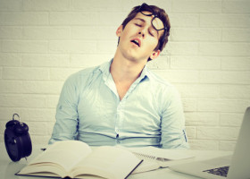 Ești mereu obosit și fără chef? Cum să îți crești nivelul de energie