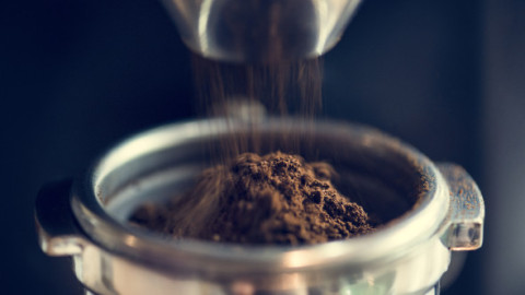 Scumpirea cafelei schimbă modul în care oamenii consumă această băutură