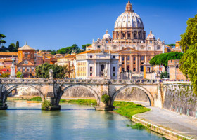 Opere de artă create de Michelangelo, ascunse într-o cameră secretă plasată sub paza elevilor lui. Teama maestrului