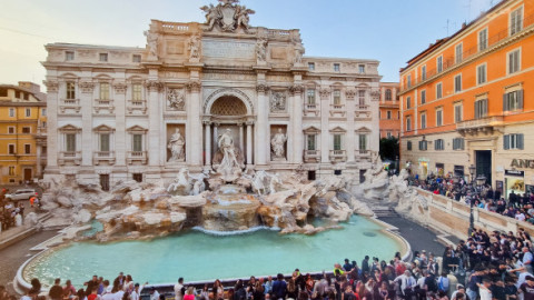 Accesul la Fontana di Trevi se va face contra cost din februarie. Taxa pe care o vor plăti turiștii