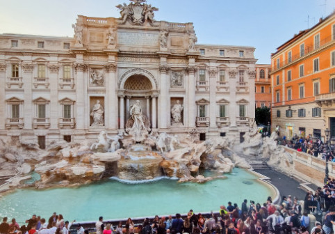 Accesul la Fontana di Trevi se va face contra cost din februarie. Taxa pe care o vor plăti turiștii