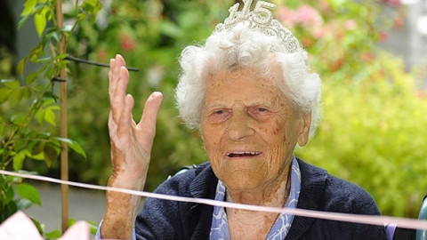 Cea mai vârstnică persoană din lume împlineşte 116 ani. Ethel Caterham trăiește într-un azil din Surrey