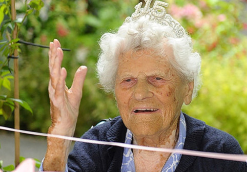 Cea mai vârstnică persoană din lume împlineşte 116 ani. Ethel Caterham trăiește într-un azil din Surrey