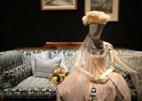 Obiecte de recuzită din „Downton Abbey”, vândute la licitaţie cu aproape 2 milioane de lire sterline