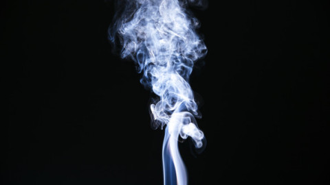 Maldive devine prima ţară care interzice fumatul pentru anumite generaţii