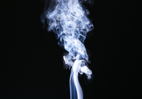 Maldive devine prima ţară care interzice fumatul pentru anumite generaţii