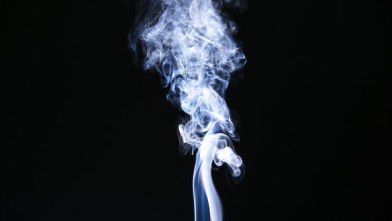 Maldive devine prima ţară care interzice fumatul pentru anumite generaţii